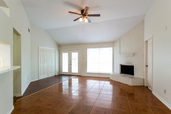 Building Photo - 5210 Kristen Ct