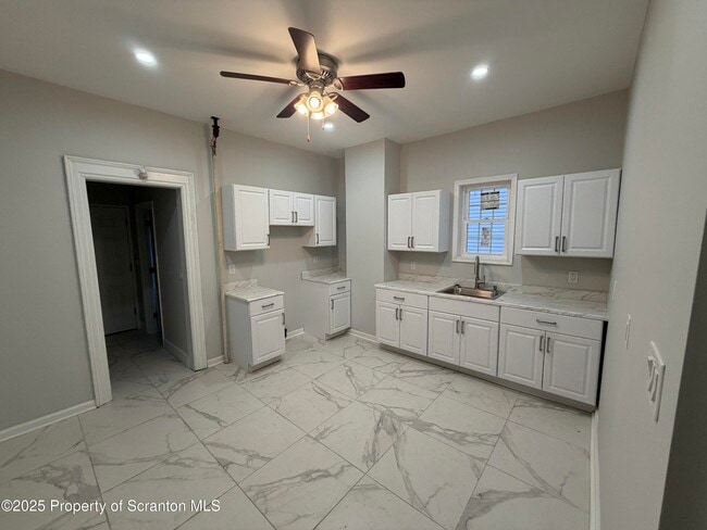 Foto del edificio - 2105 Belmont Terrace