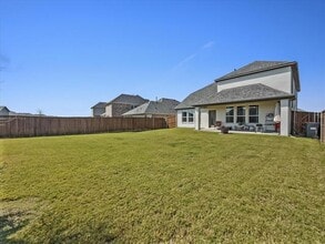 Building Photo - 500 Portina Dr