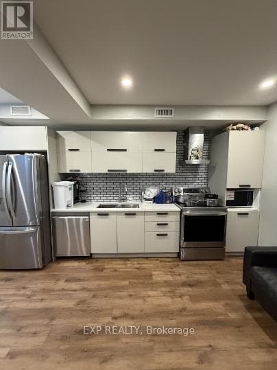 Building Photo - 1377 Maxime St