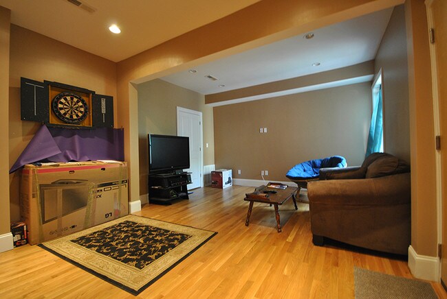 Foto del edificio - 1592 Beacon St