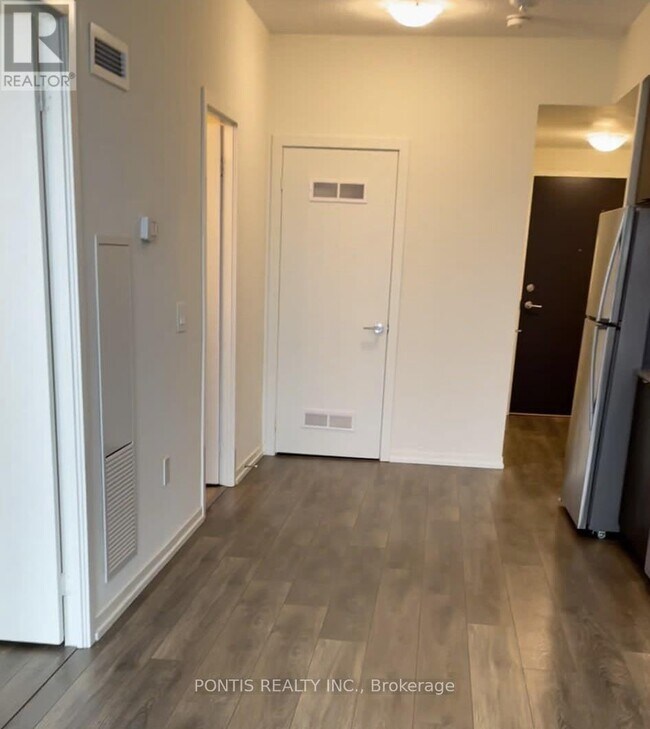 Photo du bâtiment - 3237 Bayview Ave