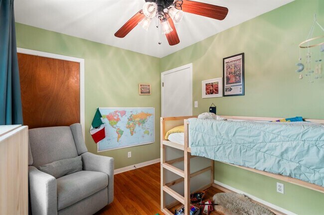 Building Photo - 8201 Lazy Ln