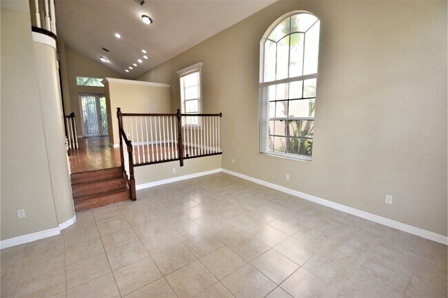 Foto del edificio - 1555 Fiddlewood Ct
