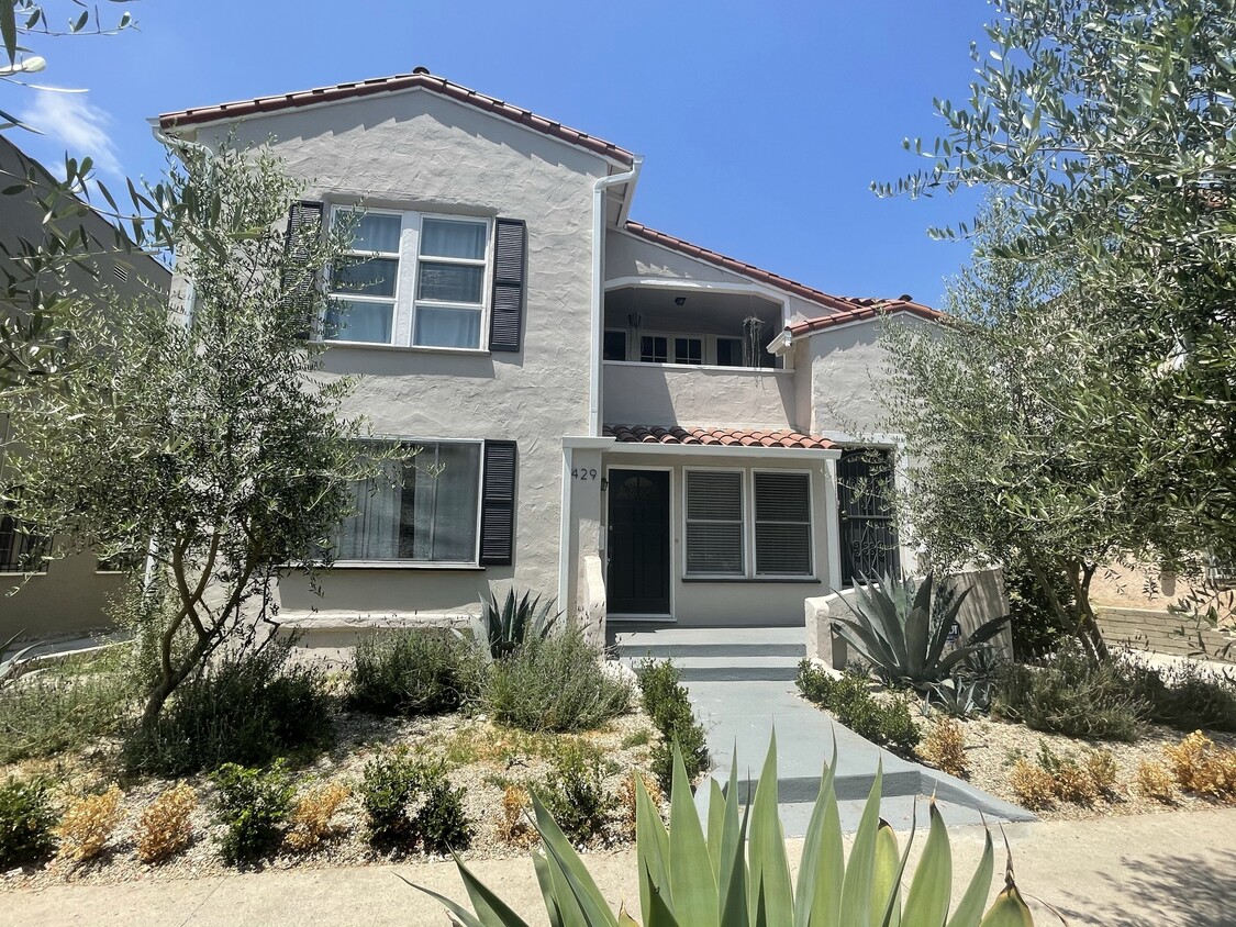 Primary Photo - 429 N Sierra Bonita Ave