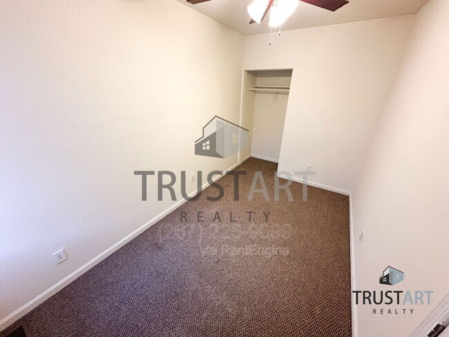 Foto del edificio - 2034 N Cleveland St