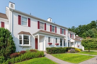 Building Photo - 46 Winterberry Cir