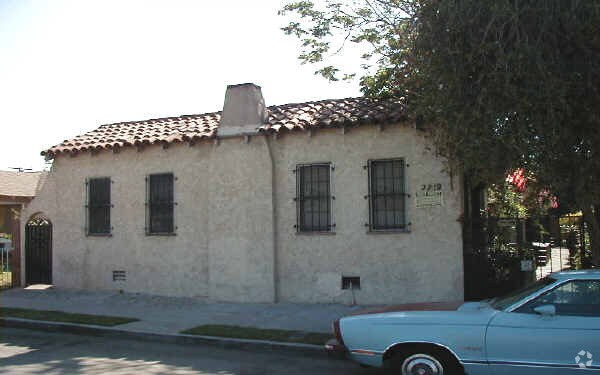 Primary Photo - 2232 Lime Ave