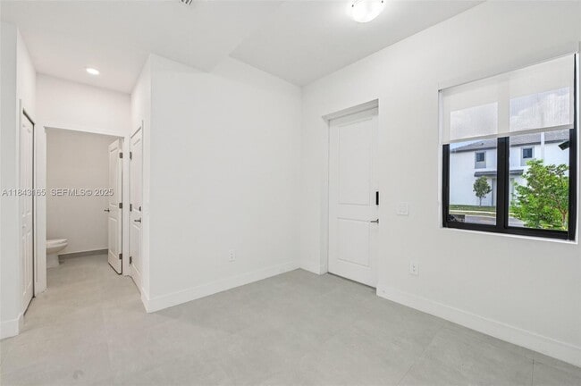 Building Photo - 34524 SW 190th Ave