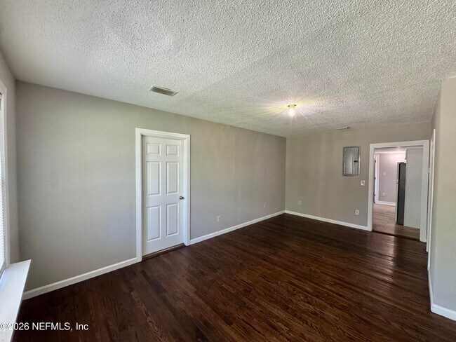 Building Photo - 3508 Myra St