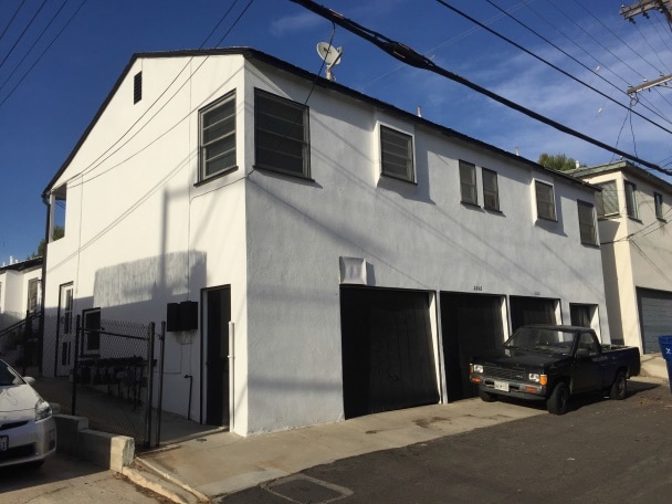 Building Photo - 2206-2208 1/2 Ocean Park Blvd