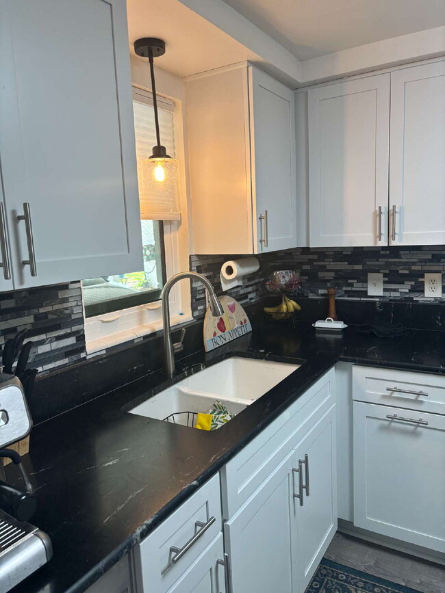 Building Photo - Charming Villa for Rent in Venice Gardens