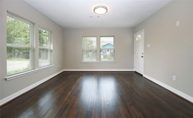 Foto del edificio - 5402 Texas St