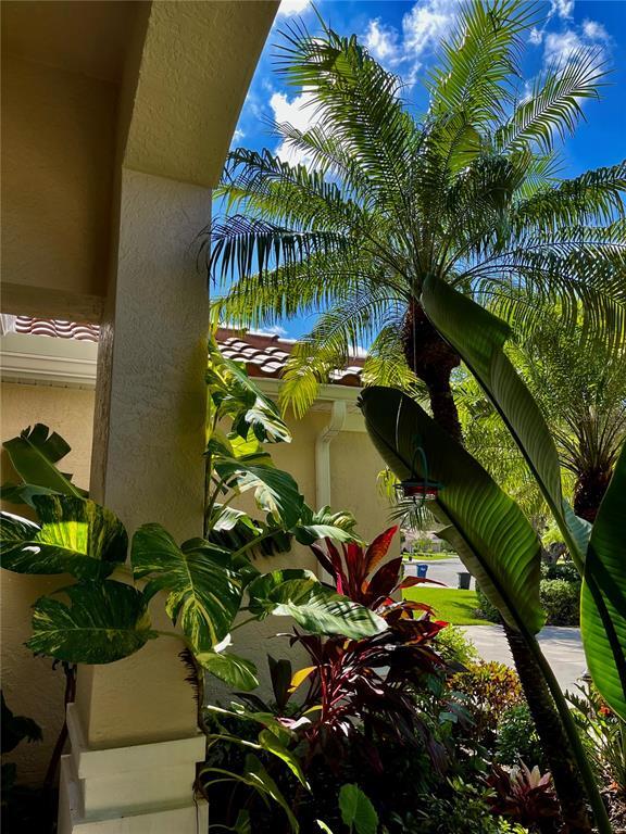 Foto del edificio - 6835 Honeysuckle Trail