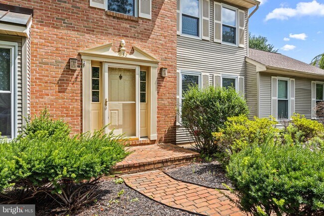 Building Photo - 532 Heritage Oak Dr