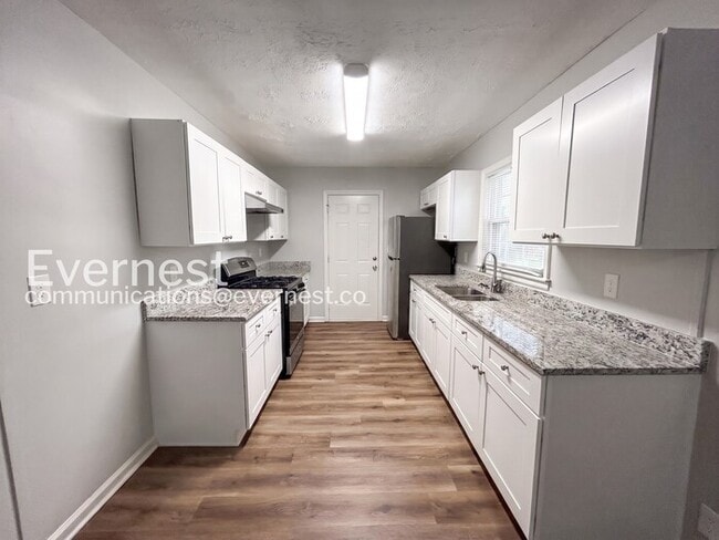 Building Photo - 1598 San Gabriel Ave