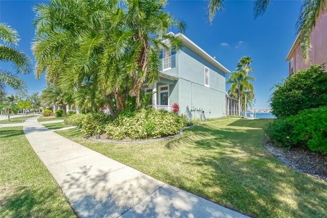Foto del edificio - 5225 Brighton Shore Dr