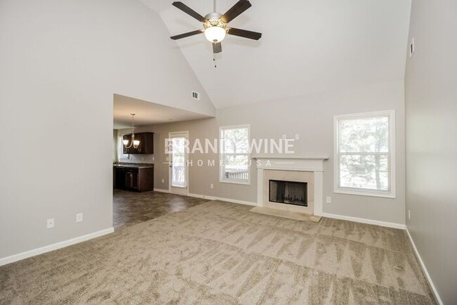 Building Photo - Delightful and Remarkable 4BR! Can't be mi...