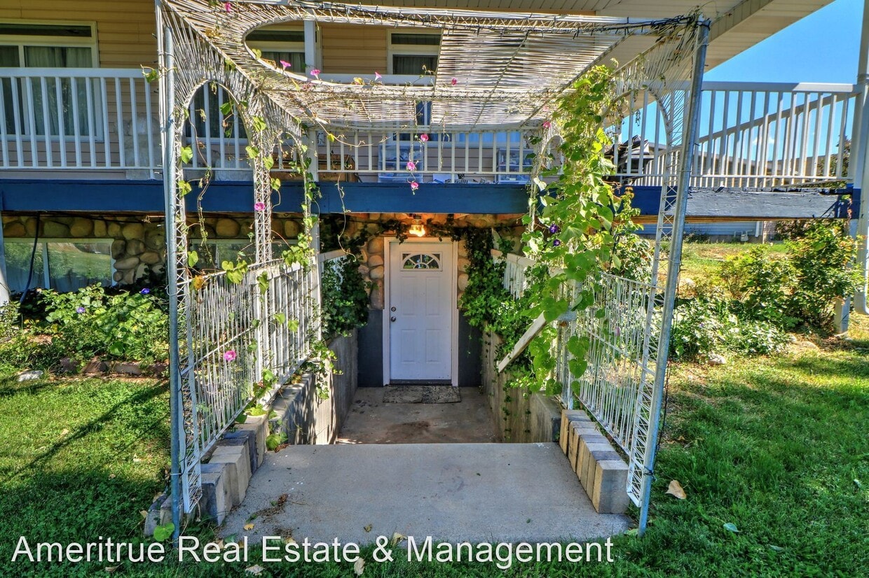 Primary Photo - 1 br, 1 bath House - 2615 Canyon Road