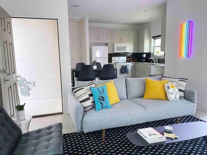 Foto principal - 2012 Willow St