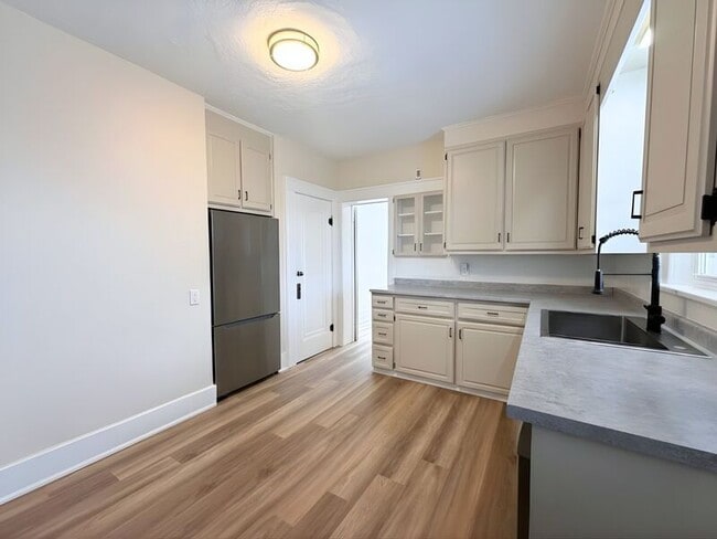 Building Photo - 47 Superior St