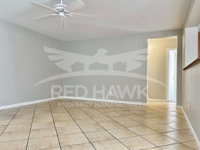 Building Photo - 2701 E Bagdad Rd