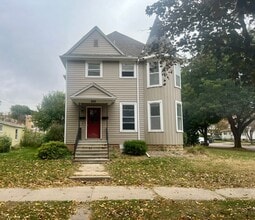 Building Photo - 605 N Broad St