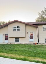 Building Photo - 502 N 4th St