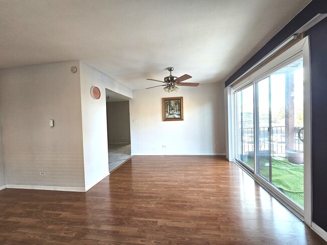 Building Photo - 15820 Terrace Dr