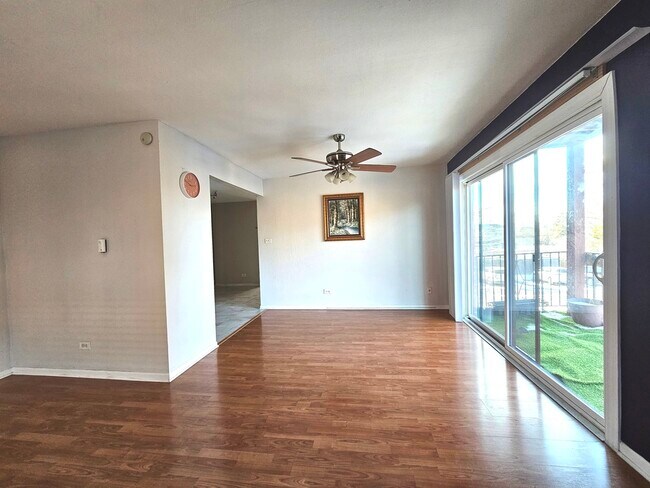 Foto del edificio - 15820 Terrace Dr