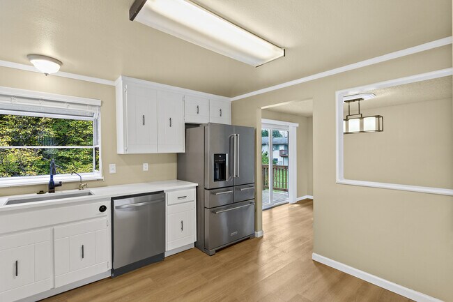 Foto del edificio - 6021 98th St NE