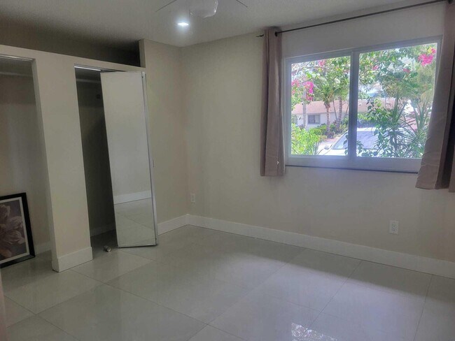 Foto del edificio - 5337 NW 5th St