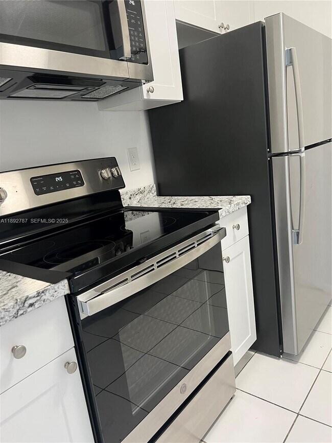 Foto del edificio - 500 NE 2nd St