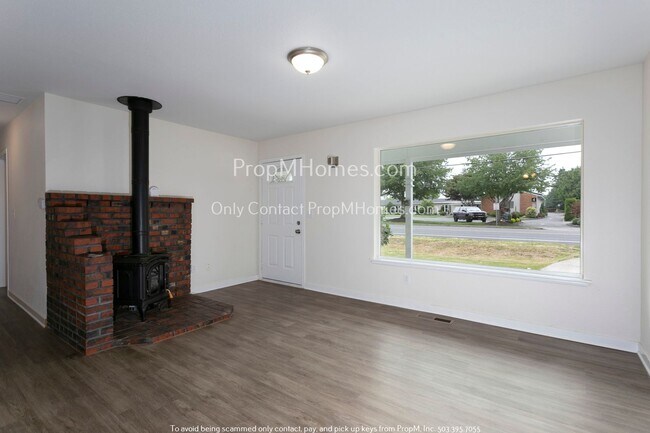 Foto del edificio - 13400 SW Walker Rd