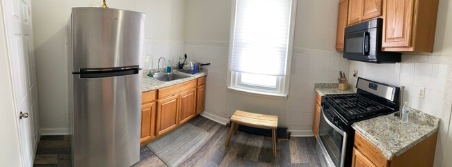 Kitchen - 1662 N 59th St