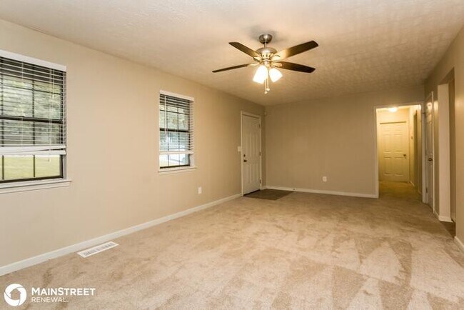 Building Photo - 5845 S Quail Dr, Douglasville, GA 30135