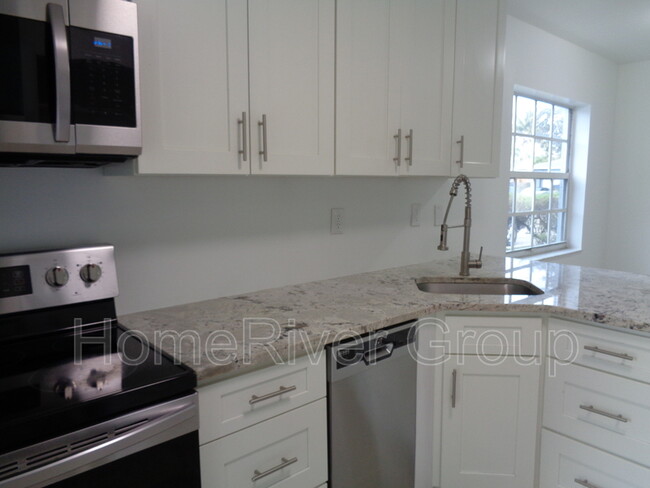 Foto del edificio - 1525 NW 7th Ln