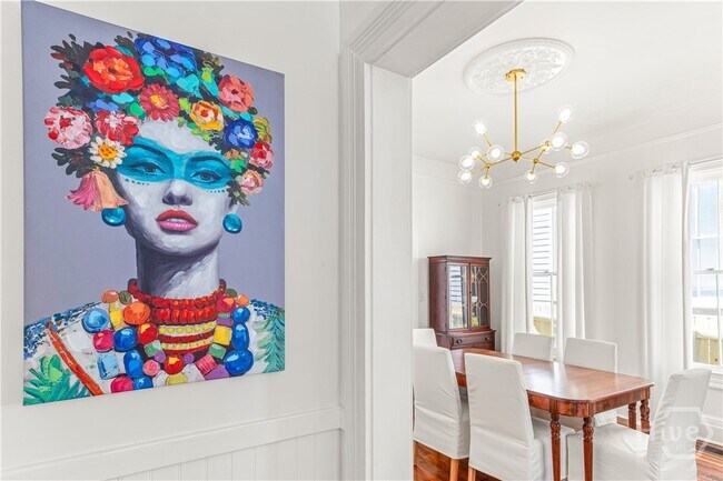 Foto del edificio - 317 E Anderson St