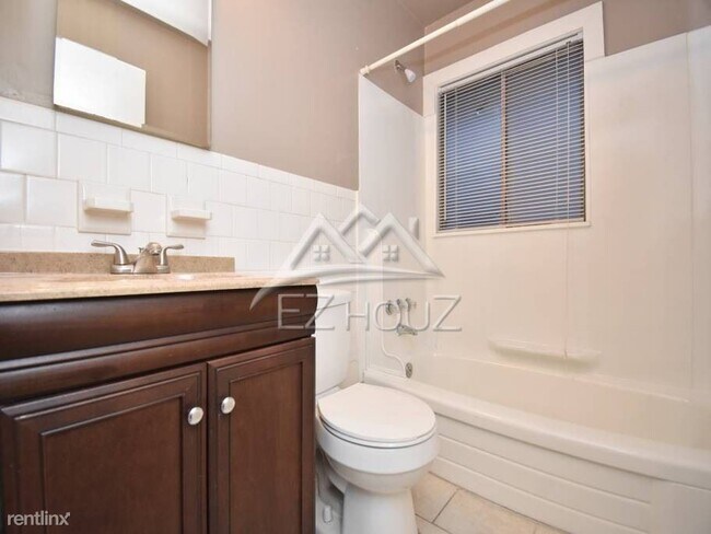 Foto del edificio - 6202 Chinquapin Pkwy