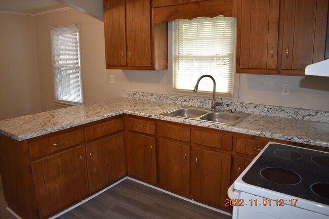 Foto del edificio - 2 Bed 1 Bath in Erwin