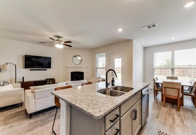 Building Photo - 11133 Canyon Mine Dr