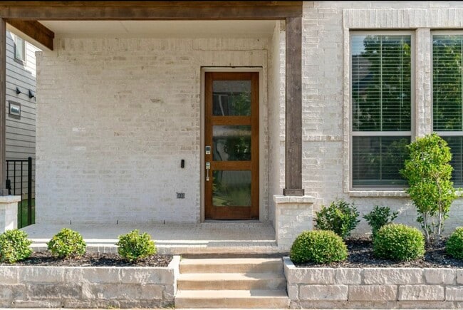 Building Photo - 4143 Runway Mews