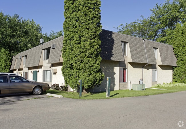 Building Photo - Young America Apartments