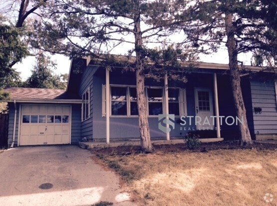 Building Photo - 1521 W Coffman Ave