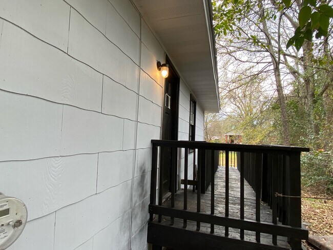 Foto del edificio - 3110 Cusseta Rd