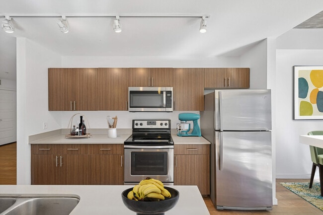 Building Photo - Cadence Union Station