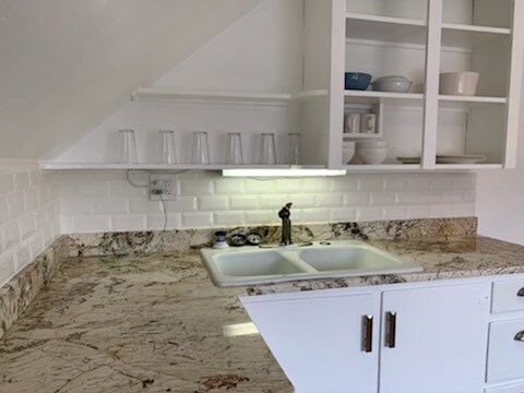 Kitchen sink area - 1910 Evans Ave
