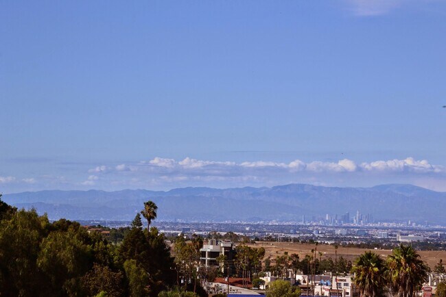 Foto del edificio - 29641 S Western Ave