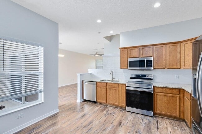 Building Photo - 14041 Wild Majestic St