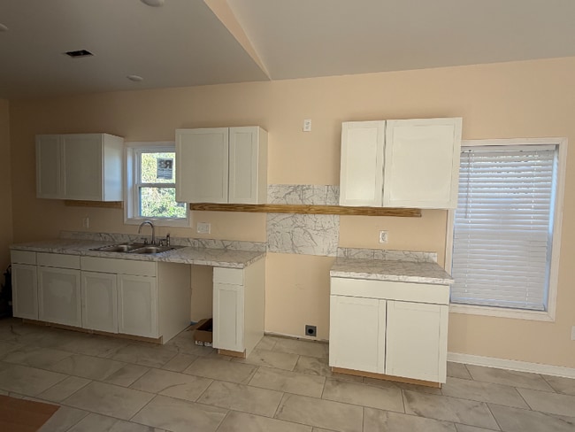 Foto del edificio - 204 Hutchinson Ln